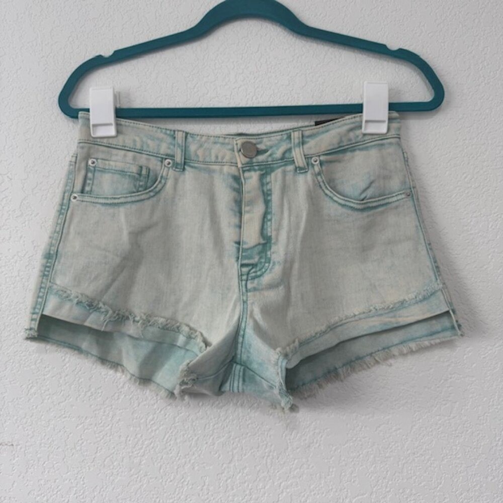 Fashion Nova "In Living Color" Blue Acid Wash Frayed Hem Denim Shorts Size 10